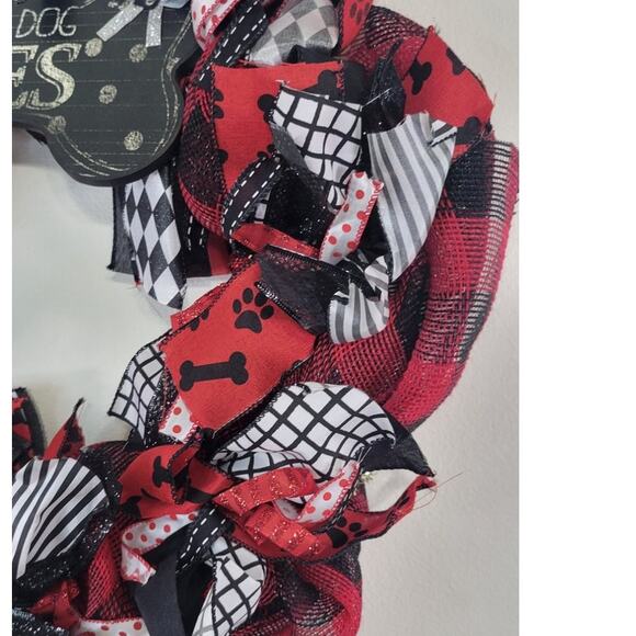 Decorative Wreath Dog Sayings "Beware Of Dog Kisses" Home Decor Farmhouse Wreath - Picture 6 of 6